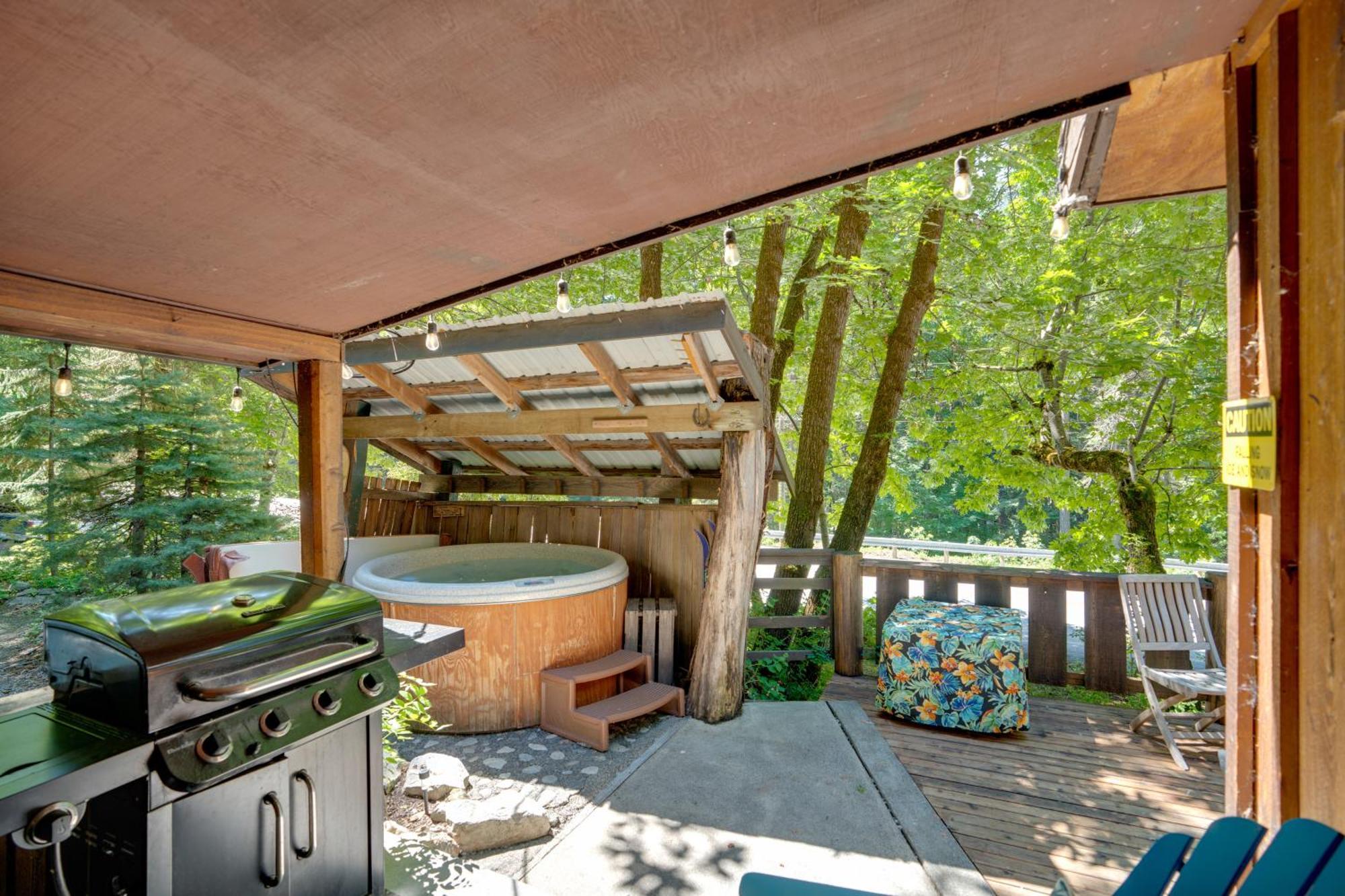 Leavenworth Cabin With Private Hot Tub! Exterior photo